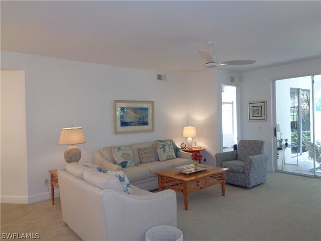 Building Photo - 515 Laguna Royale Blvd