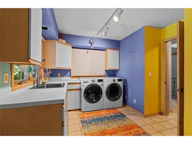 Building Photo - 3942 Enchanted Ln