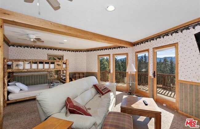 Building Photo - 1165 Green Mountain Dr