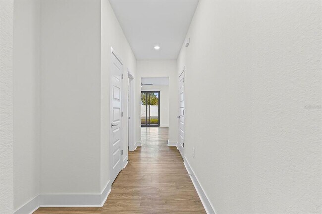 Building Photo - 8065 Gulfstream Ct