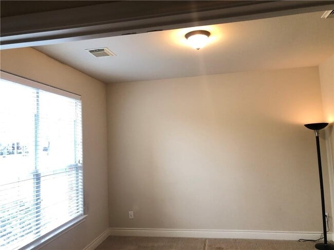 Building Photo - 2684 Salorn Way