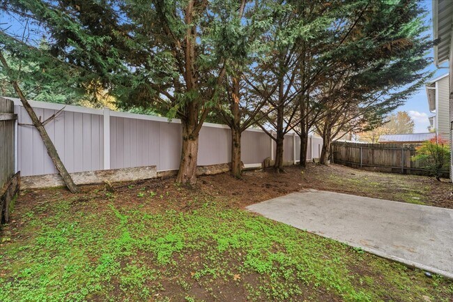 Building Photo - 12811 NE 49TH WAY