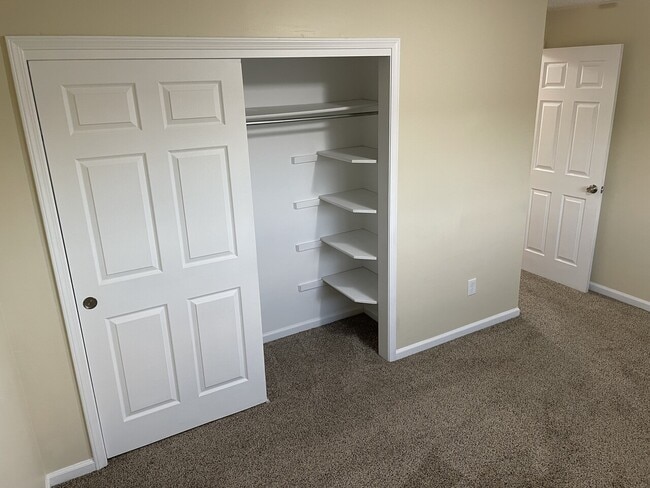 Building Photo - 18208 W 3rd Pl, Apt 1