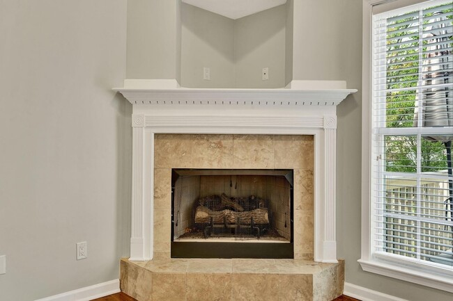 Building Photo - 3064 Igou Crossing Dr