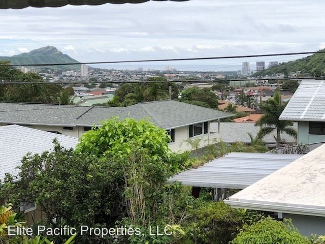 Building Photo - 2333 Palolo Ave