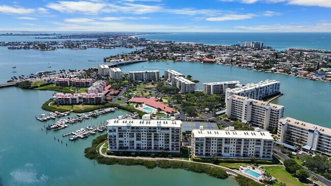 Building Photo - 7963 Sailboat Key Blvd S