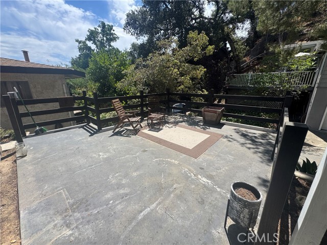 Building Photo - 800 Skyland Dr