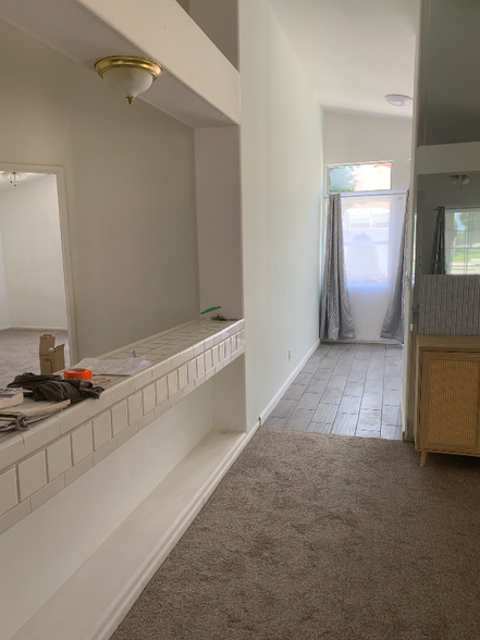 Building Photo - 757 Duoro Dr