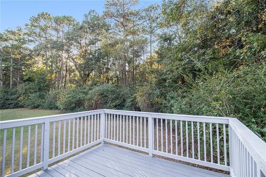 Building Photo - Room in Single Family Home on Newberry Trail