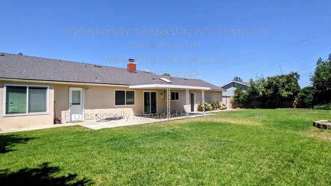Building Photo - 15068 Mountain Spring St