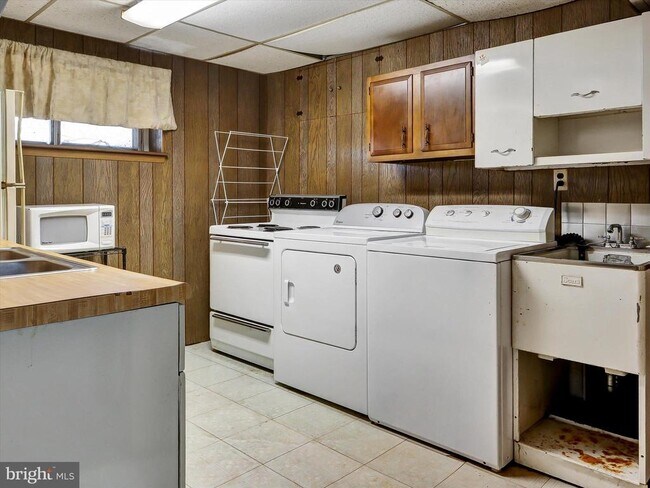 Building Photo - 3412 Purdue St