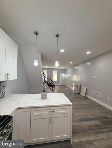 Building Photo - 3841 N Sydenham St