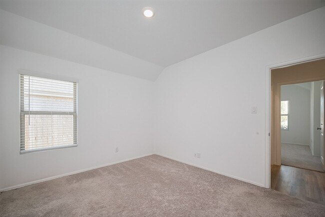 Building Photo - 5343 Sleepy Fox Ln