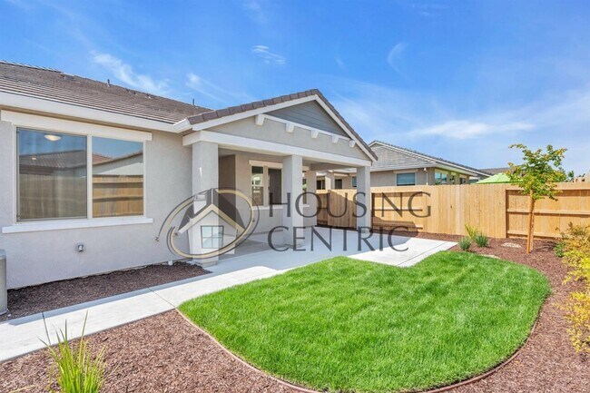 Building Photo - Newer 55+ Gated SOLAR Home in El Dorado Hills for Rent
