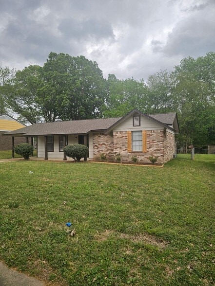 Building Photo - 6620 Forestgate Rd