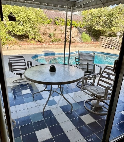 Building Photo - 11543 Swinton Ave