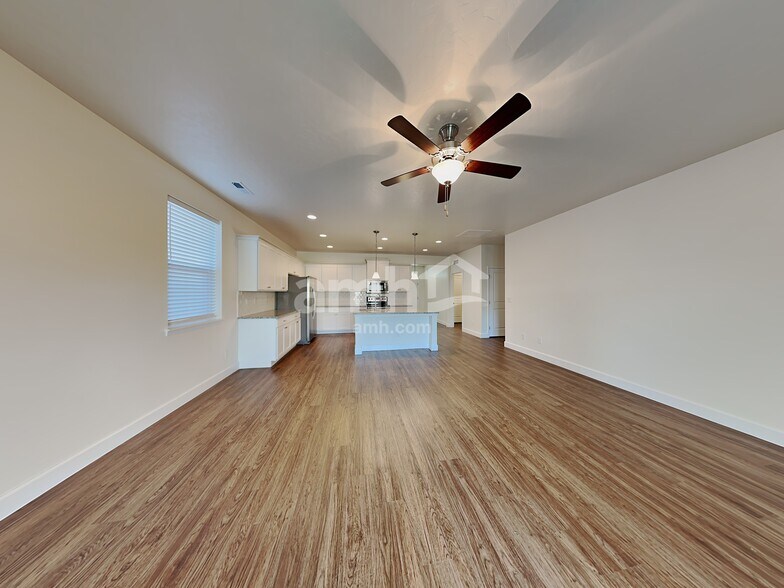 Building Photo - 3614 S Natural Way