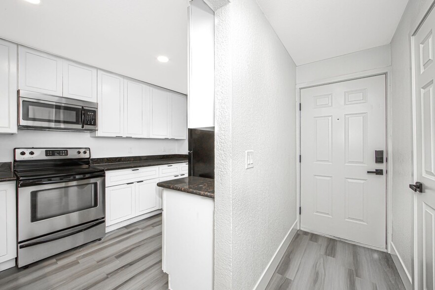 Interior Photo - Everett Cove