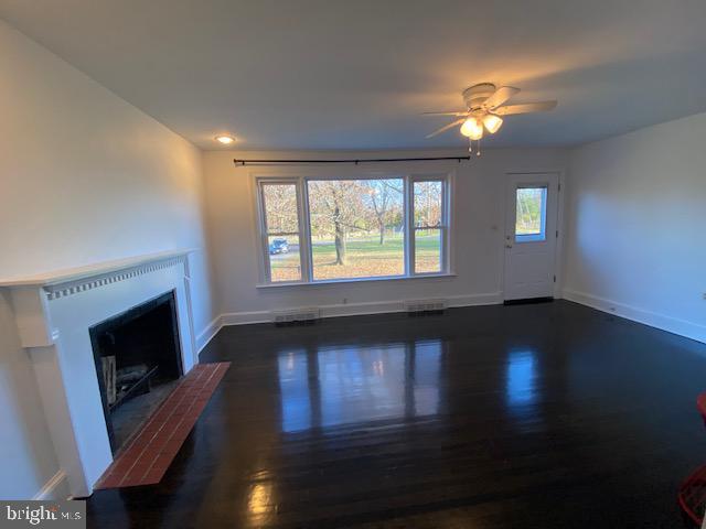 Building Photo - 17 Summerville Rd