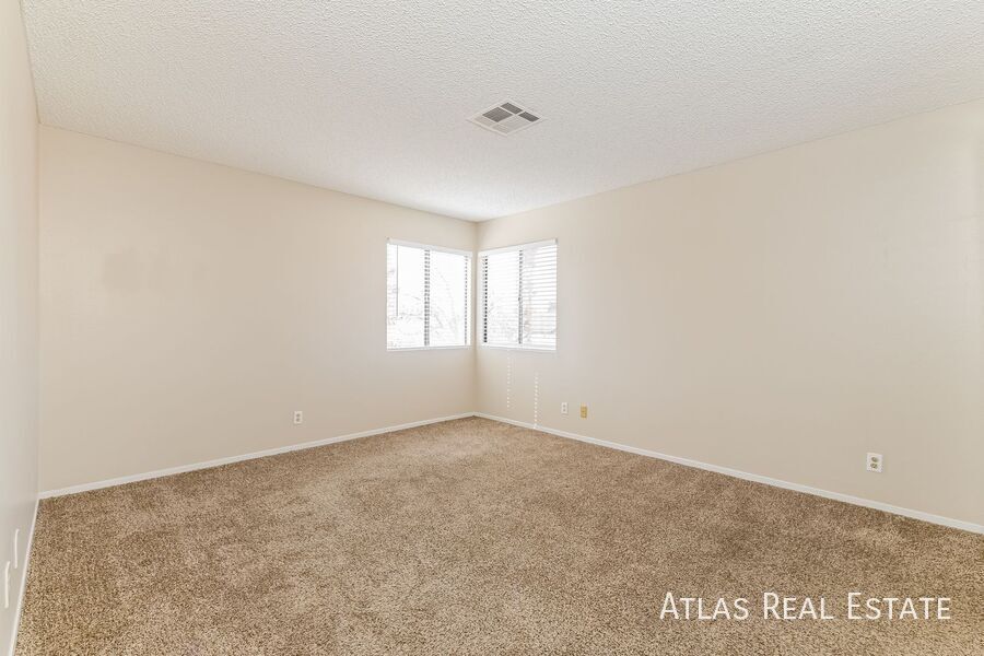 Building Photo - 1836 Navarre Ln