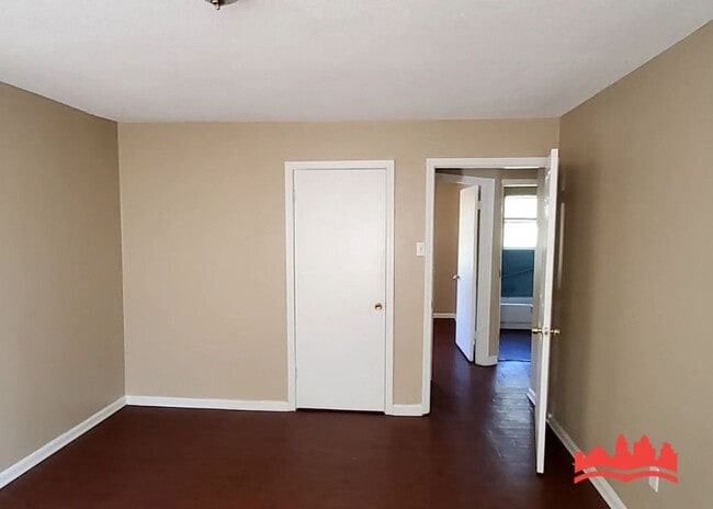 Building Photo - 426 Delta Rd