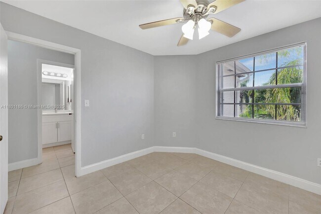 Building Photo - 11845 SW 99th St