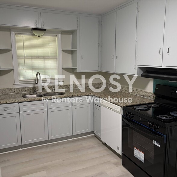 Building Photo - 3086 Jett Dr