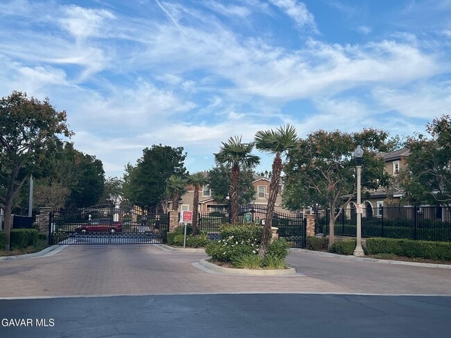 Building Photo - 2669 Greenwood Ct