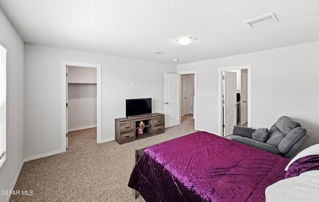 Building Photo - 1664 Sam Dominguez