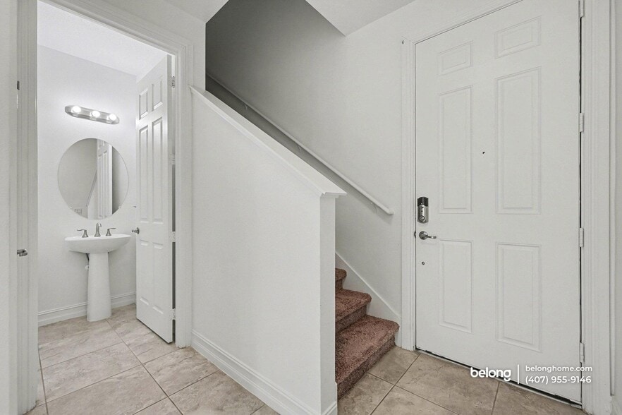 Building Photo - 1455 Isabella Dr