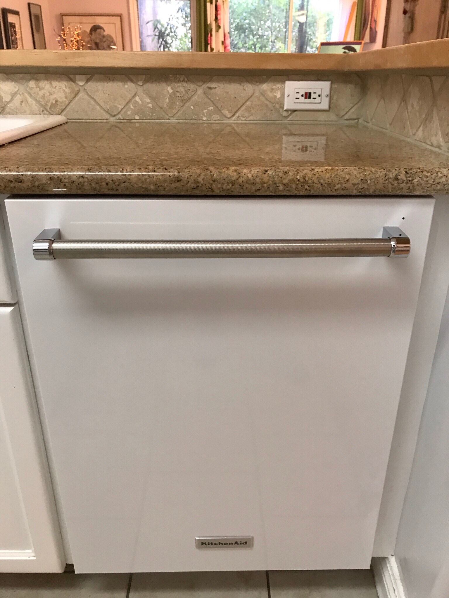 New KitchenAid Dishwasher - 1345 N Fuller Ave