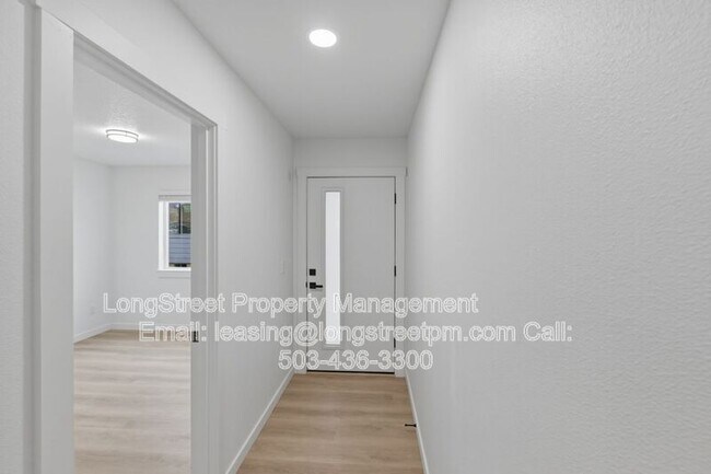 Building Photo - 822 S 19th St
