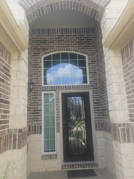 Building Photo - 24307 Bello Everett Lake Dr