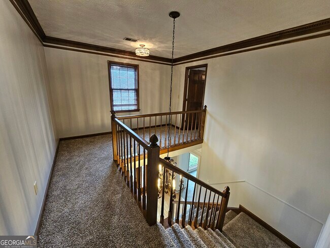 Building Photo - 5525 Wedgewood Ct SW