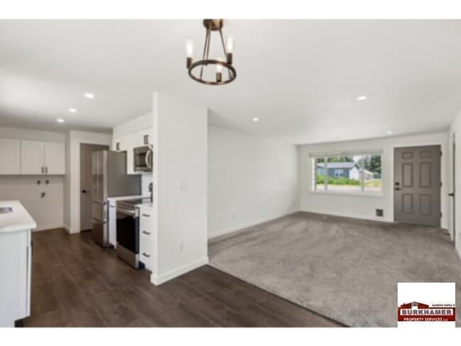 Building Photo - 405 N 18th St