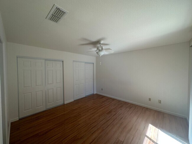 Building Photo - 17north