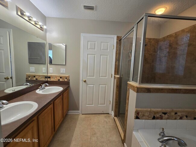 Building Photo - 4119 Pebble Brooke Circle South