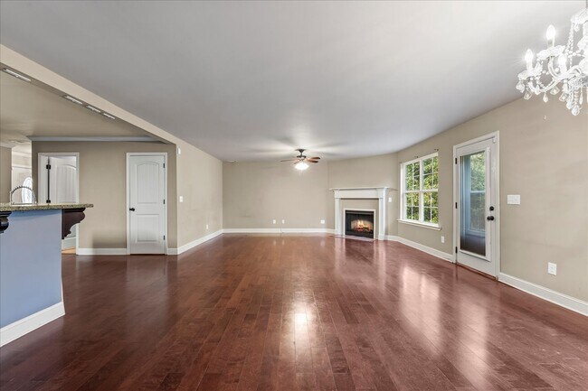 Building Photo - 2712 Big Dog Tr