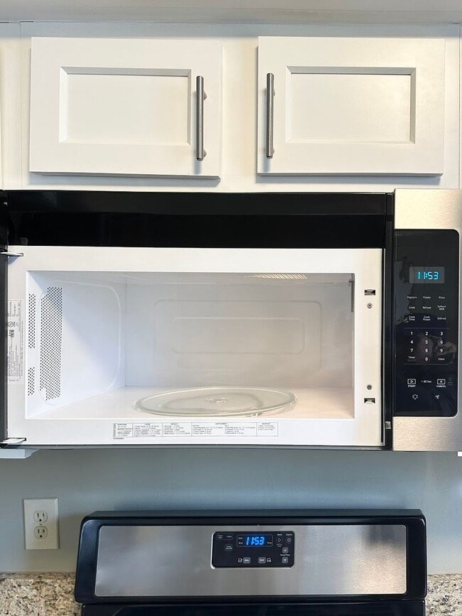 Building Photo - 66 W California Ave