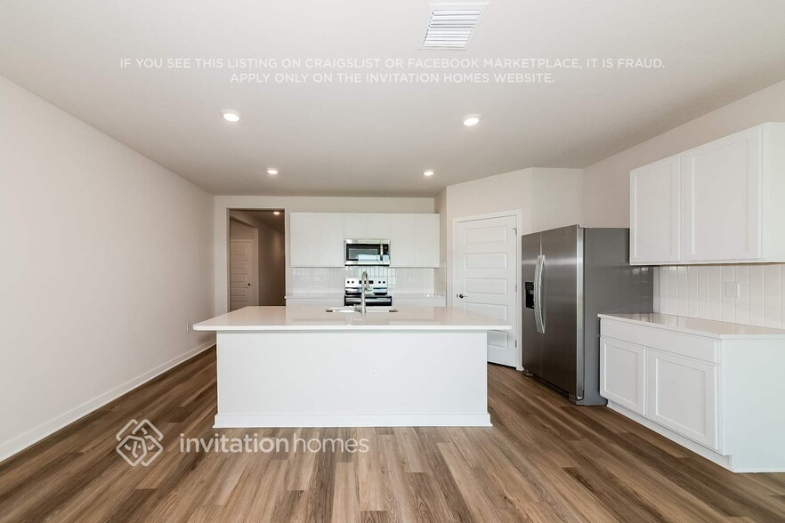 Building Photo - 18327 Wheathouse Pl