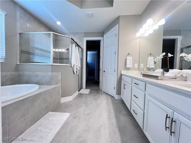 Building Photo - 14715 Kelson Cir