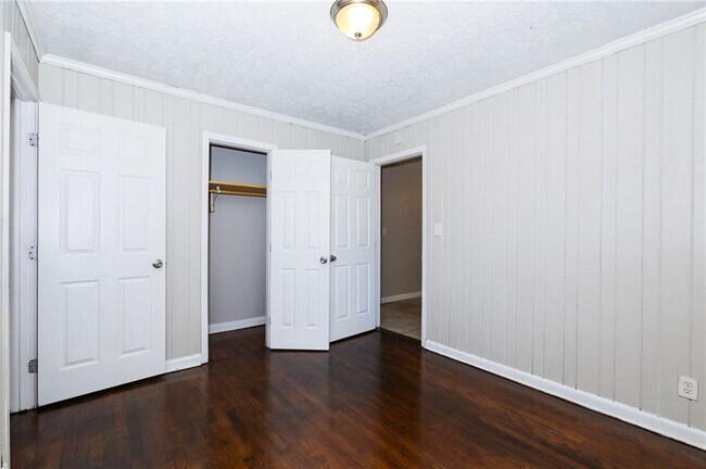 Building Photo - 4572 Campbellton Rd SW