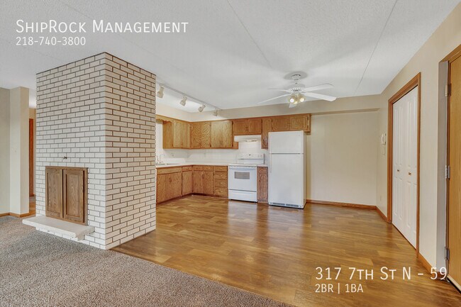 Building Photo - 317 7th St N