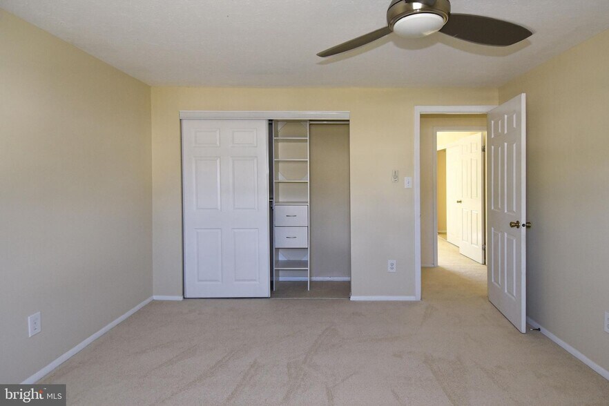 Building Photo - 4037 Broadwire Dr