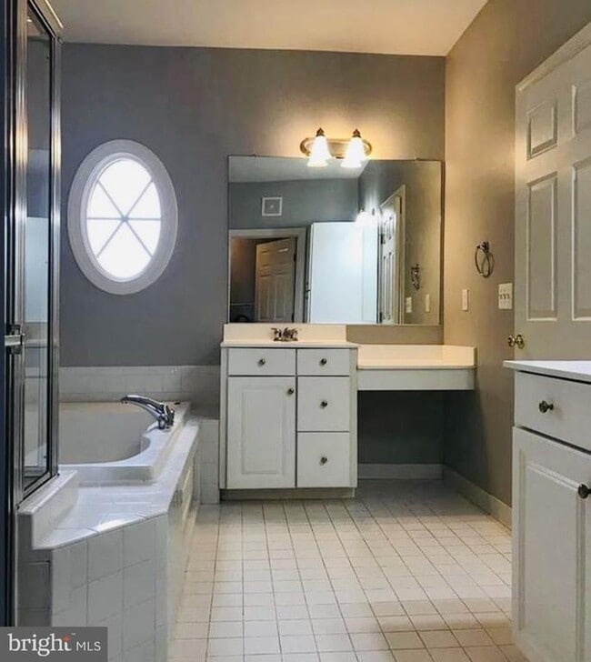 Building Photo - 12453 Rose Path Cir