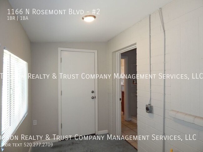 Building Photo - 1166 N Rosemont Blvd