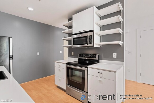 Building Photo - 1 br, 1.5 bath Condo - 1221 Pine Street, O...