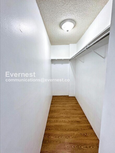 Building Photo - 2225 Buchtel Blvd S