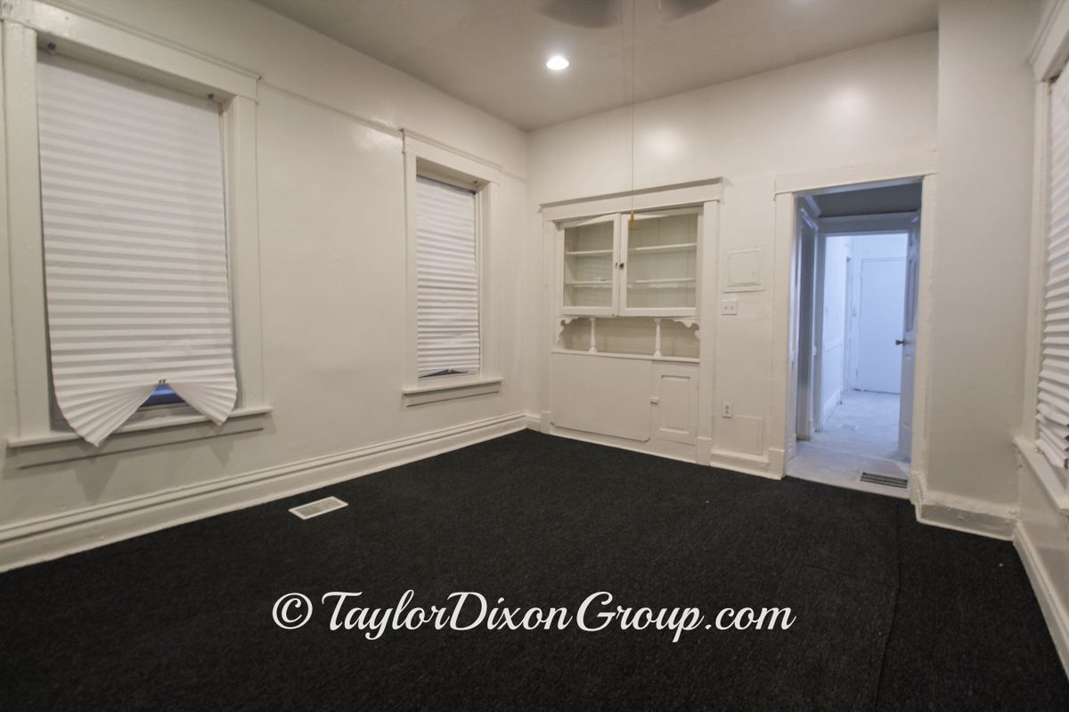 Building Photo - 4249 W Maypole Ave