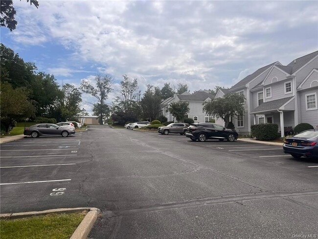 Building Photo - 18 Kendal Ln